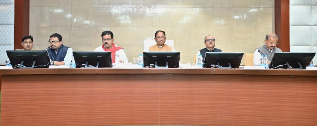 लघु वनोपजों से आत्मनिर्भरता की राह, मुख्यमंत्री साय ने तय किया हरित विकास का रोडमैप