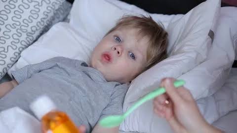 2 वर्ष से कम उम्र के बच्चों को खांसी की सिरप देना पूर्णत प्रतिबंधित, सभी जिलों को निर्देश जारी, मेडिकल स्टोर्स पर निगरानी तेज