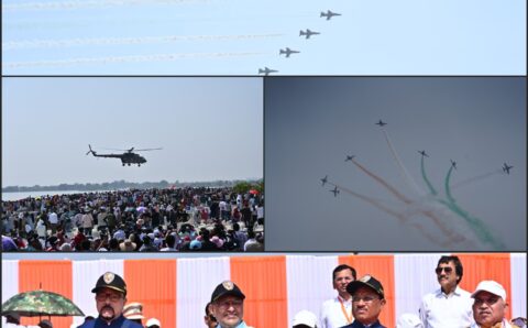 राज्योत्सव पर वायु सेना की टीम का रोमांचक एयर शो, सेंध जलाशय के ऊपर आसमां में गूंजा ‘जय जोहार’ और ‘छत्तीसगढ़िया सबले बढ़िया’