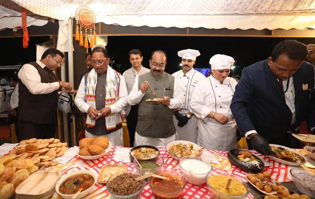 छत्तीसगढ़िया स्वाद से महक उठा केवड़िया