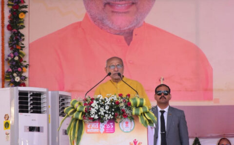 उपराष्ट्रपति ने महिलाओं के नेतृत्व वाले विकास और जमीनी स्तर पर लोकतंत्र के मॉडल के रूप में ‘लखपति दीदी’ पहल की सराहना की