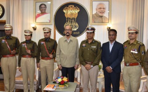 आम जनता के साथ पुलिस संवेदनशीलता के साथ बर्ताव करें – राज्यपाल डेका