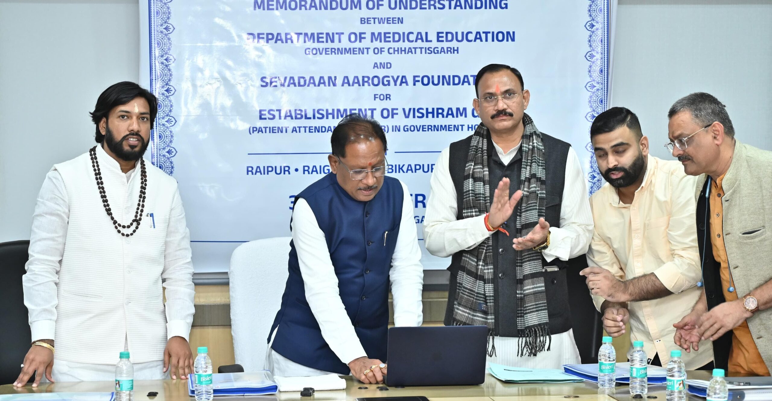 मुख्यमंत्री साय ने रायपुर साहित्य उत्सव की वेबसाइट का किया लोकार्पण