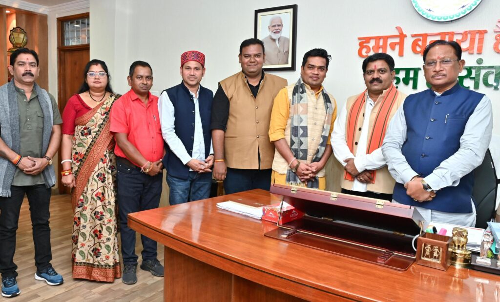 मुख्यमंत्री साय से रायपुर प्रेस क्लब के नवनिर्वाचित पदाधिकारियों की सौजन्य मुलाकात