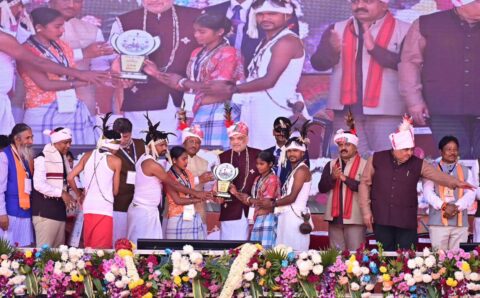 सुकमा के जनजातीय नाट्य ने बिखेरा जलवा