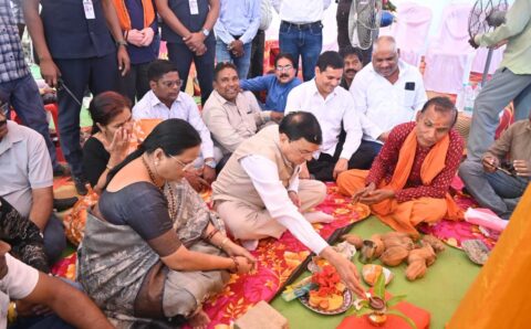 शासकीय स्कूलों के बुनियादी सुविधाओं के विकास के लिए संकल्पित होकर कार्य कर रही विष्णु देव सरकार : उद्योग मंत्री लाल देवांगन