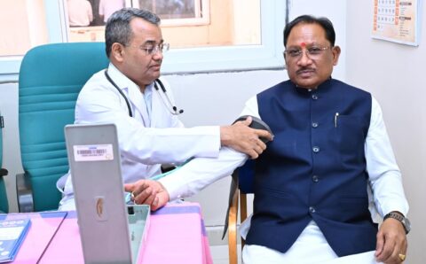 स्वास्थ्य के प्रति जागरूकता का संदेश: मुख्यमंत्री साय ने विधानसभा परिसर में तीन दिवसीय स्वास्थ्य शिविर का किया शुभारंभ