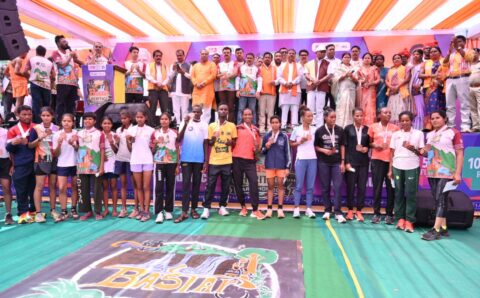 बस्तर हेरिटेज मैराथन 2026 : 9,800 से अधिक धावकों के साथ रचा इतिहास, वैश्विक मंच पर चमका बस्तर