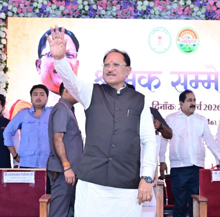 79 हजार से अधिक श्रमिकों को 27.15 करोड़ की सीधी सहायता: मुख्यमंत्री साय ने जशपुर में श्रमिक सम्मेलन में किया डीबीटी अंतरण